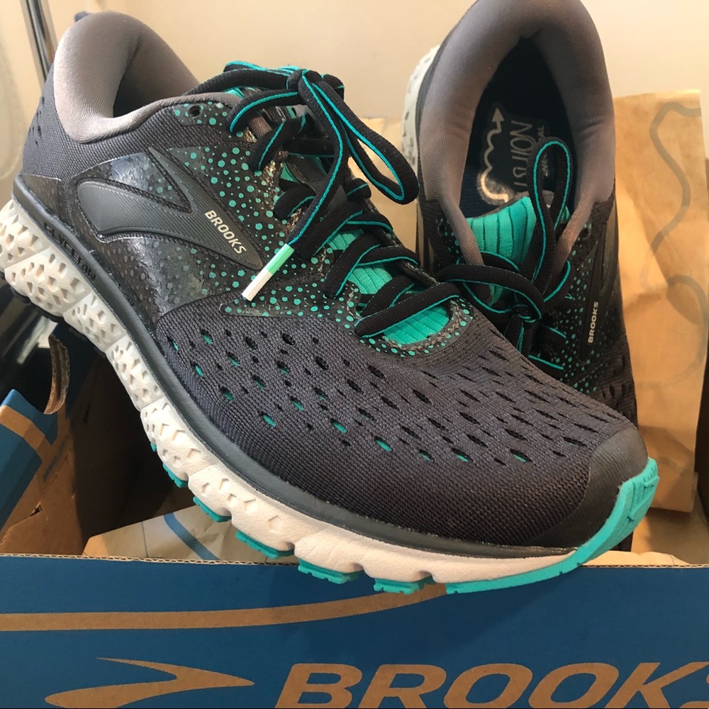 Brooks glyceryn 16